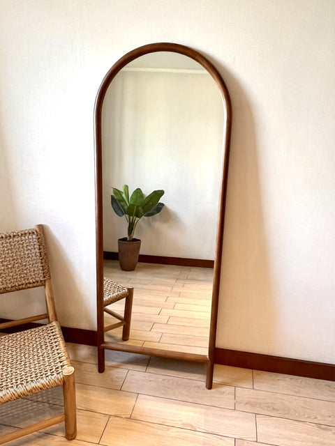 Espejo Madera De Piso Arco 65x170 cm Komodo