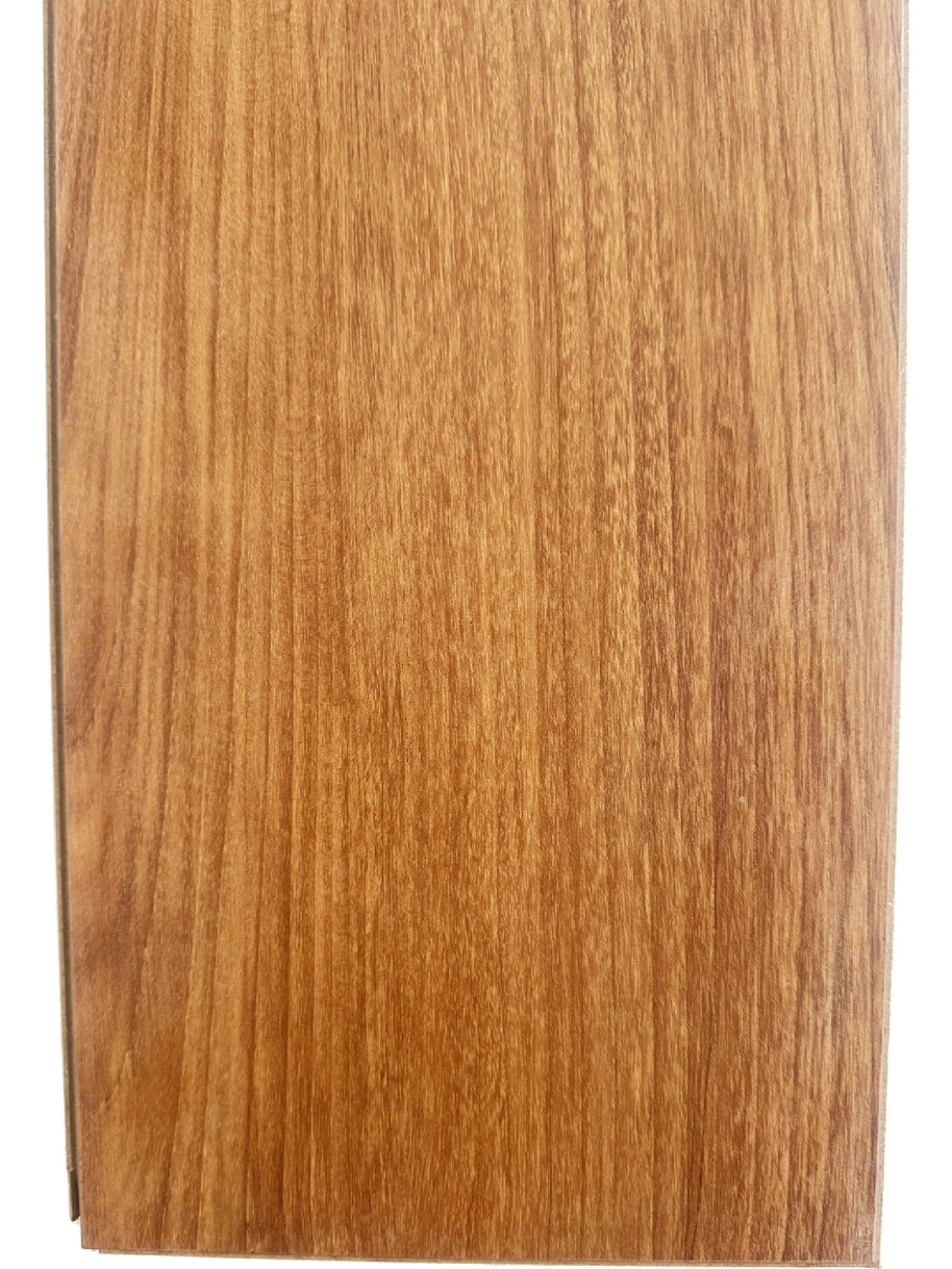 Piso Laminado SPIRIT 8mm Pino 018